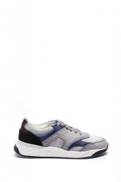 Sneakers Sneakers