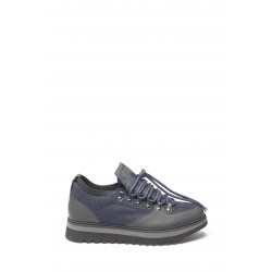 Sneakers Sneakers