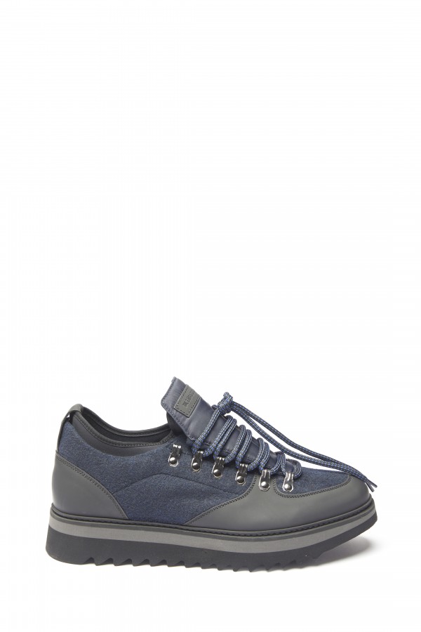 Sneakers Sneakers