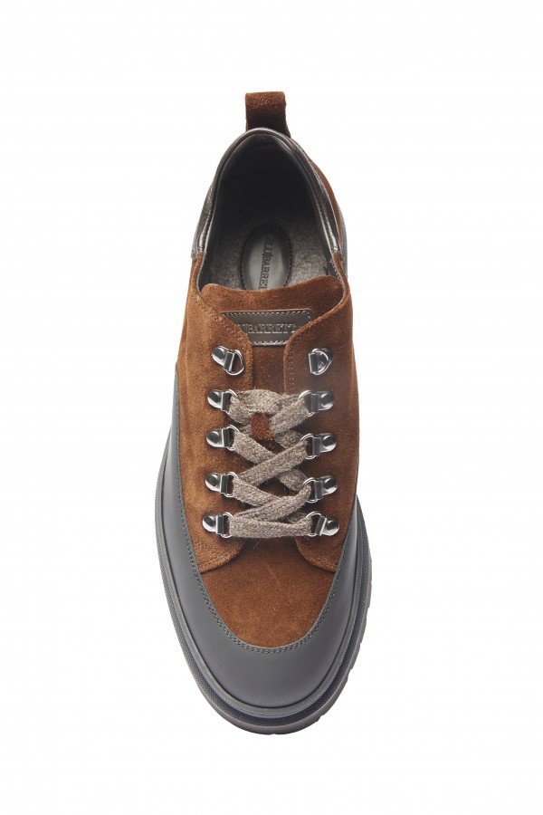 Sneakers Sneakers