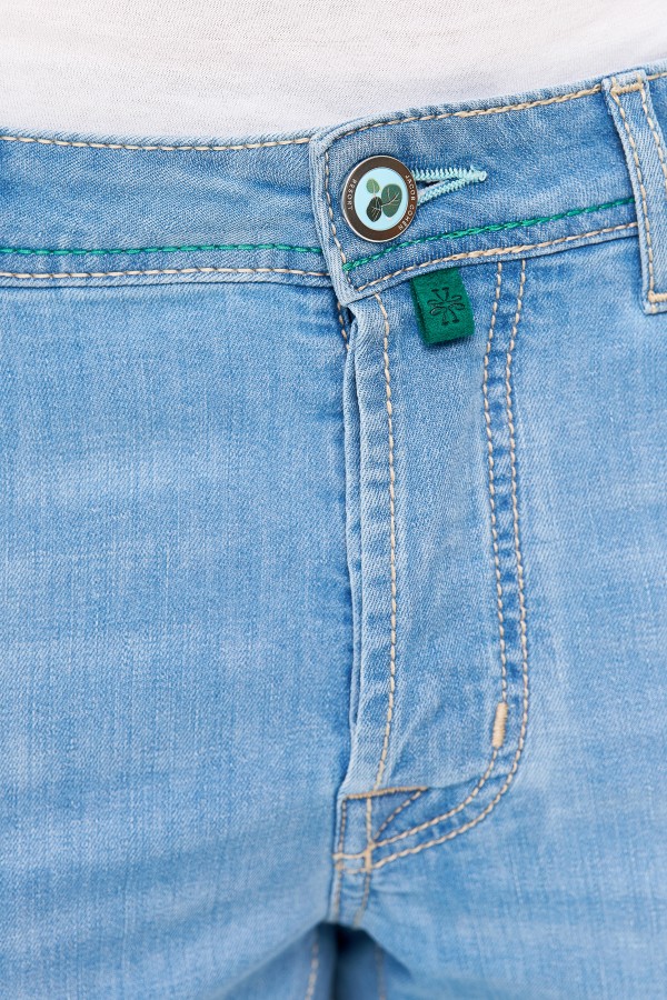 Jean