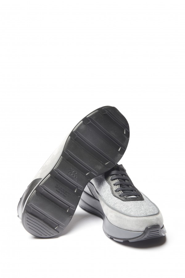 Sneakers Sneakers