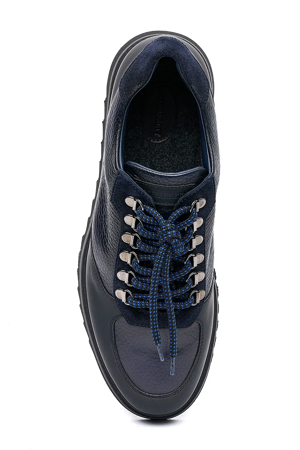 Sneakers 4