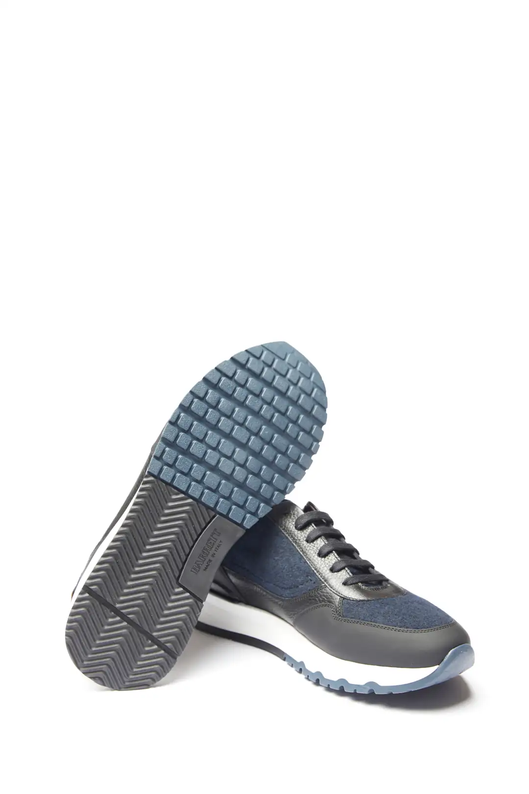 Sneakers 3