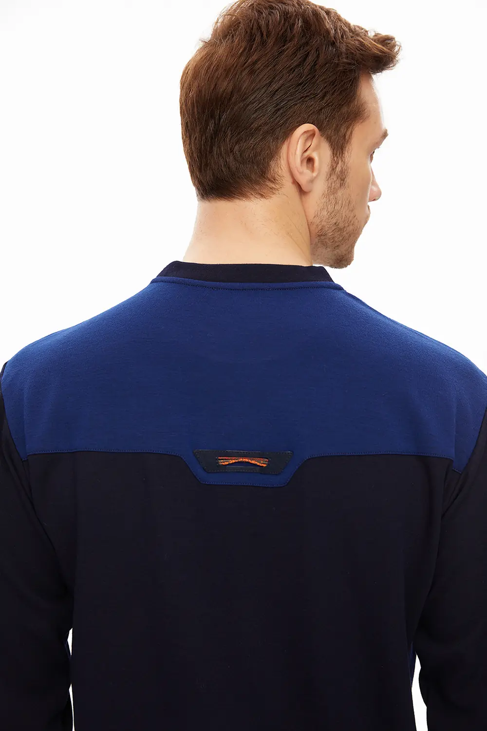 Sweatshirt 5