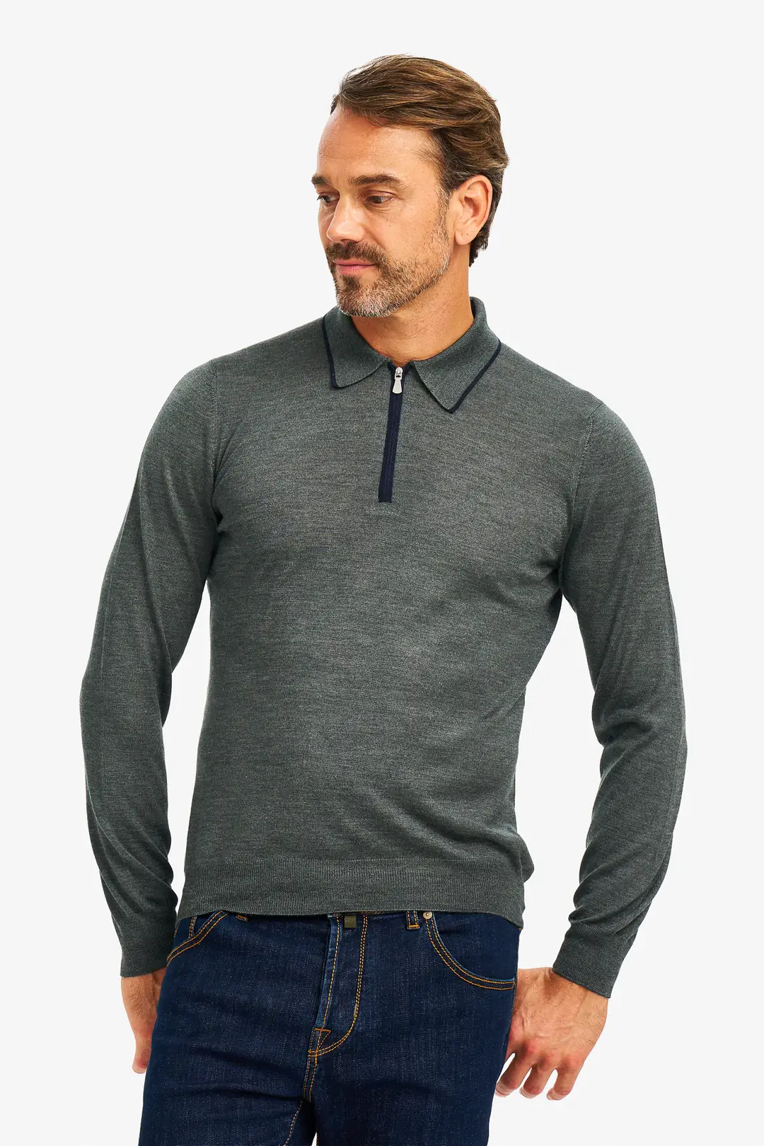 KNITWEAR