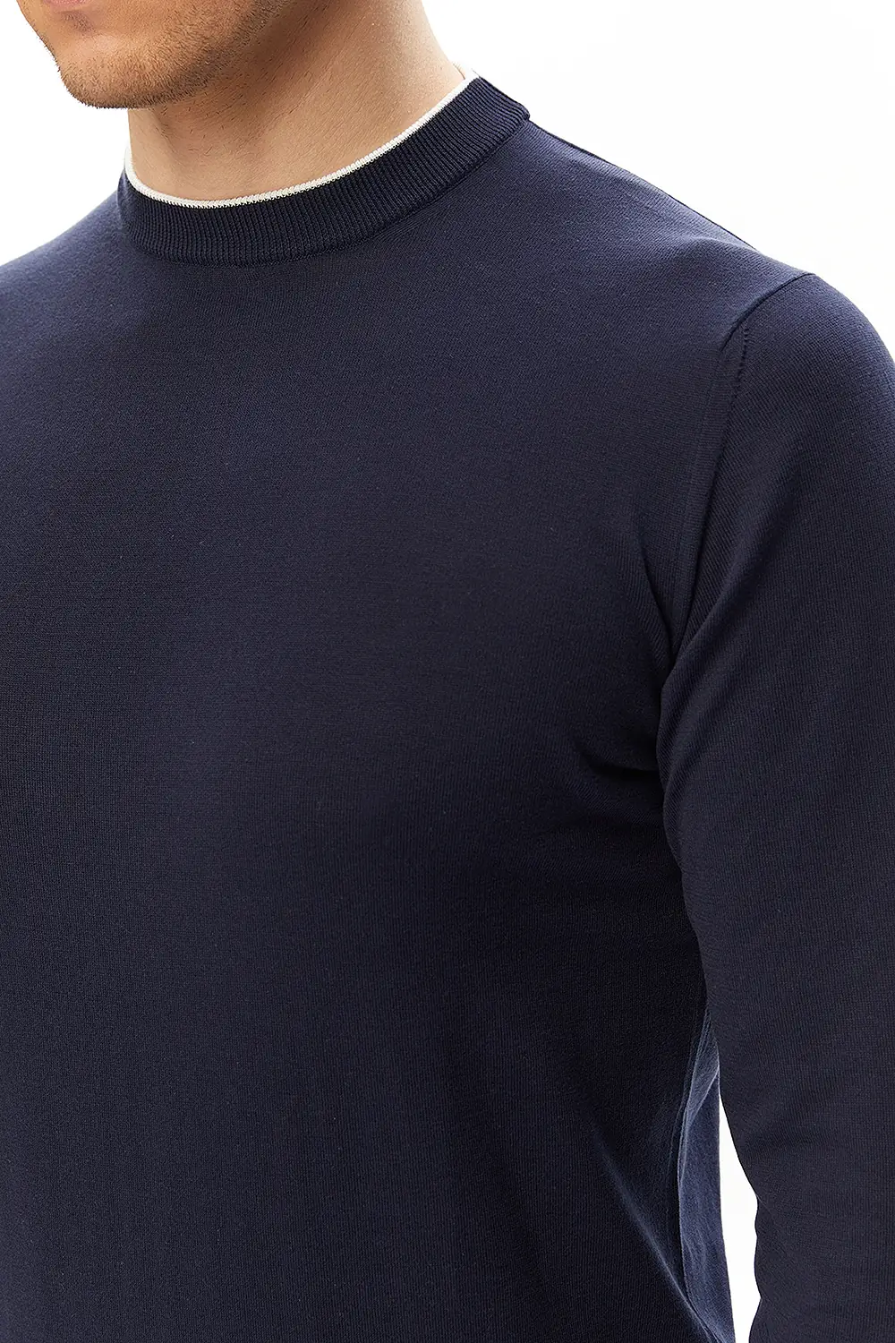 Sweatshirt 4