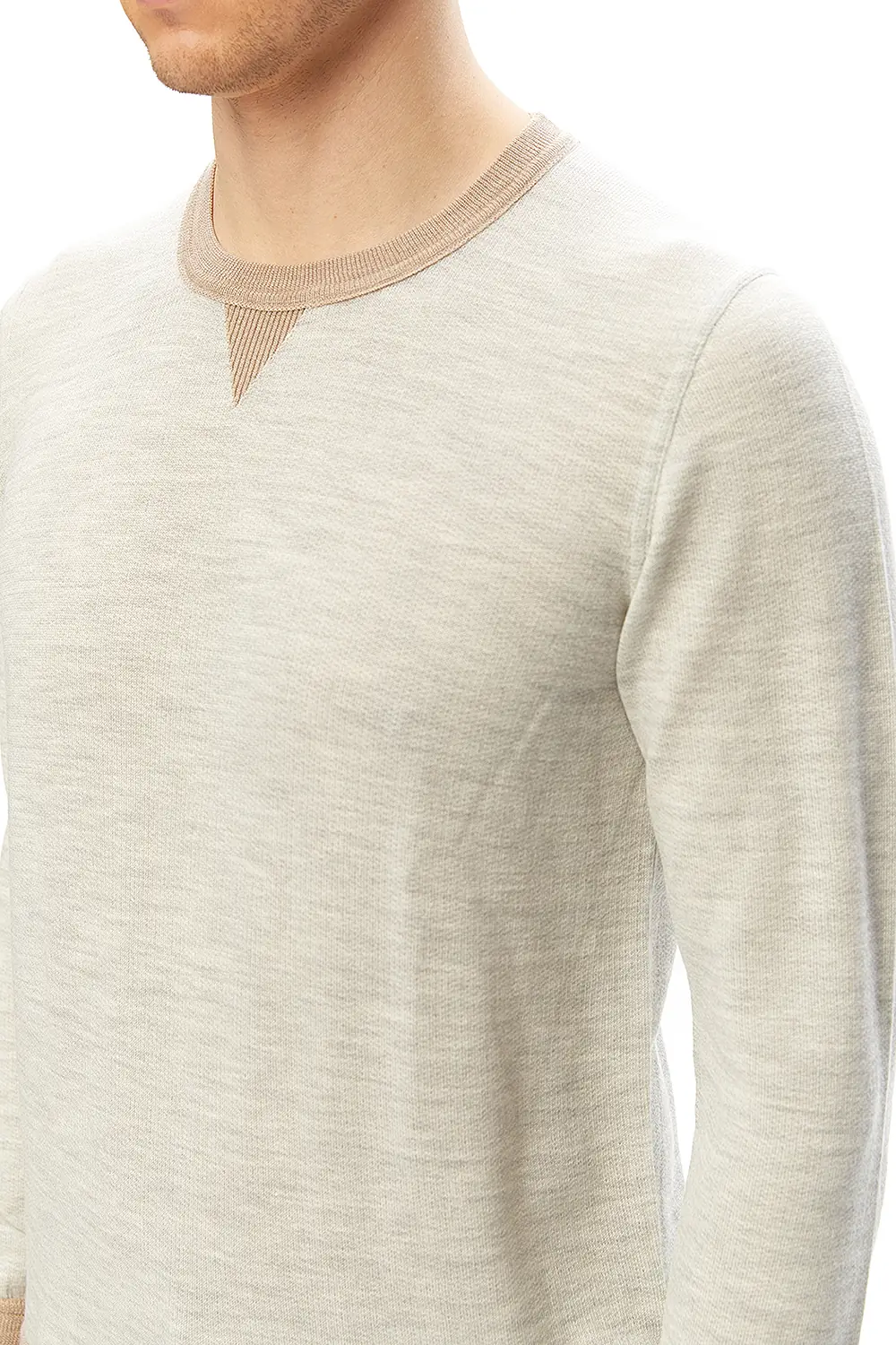 Sweatshirt 4