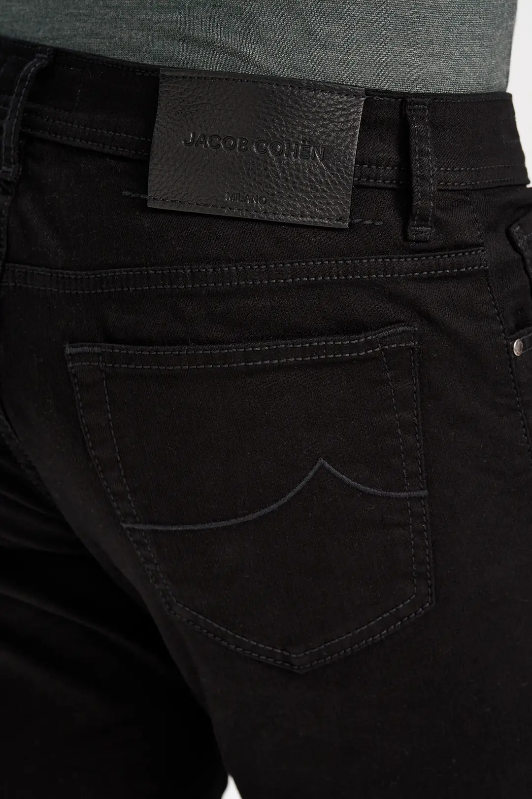 JEAN 4