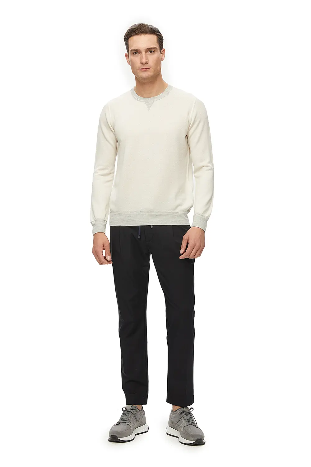 Sweatshirt 3