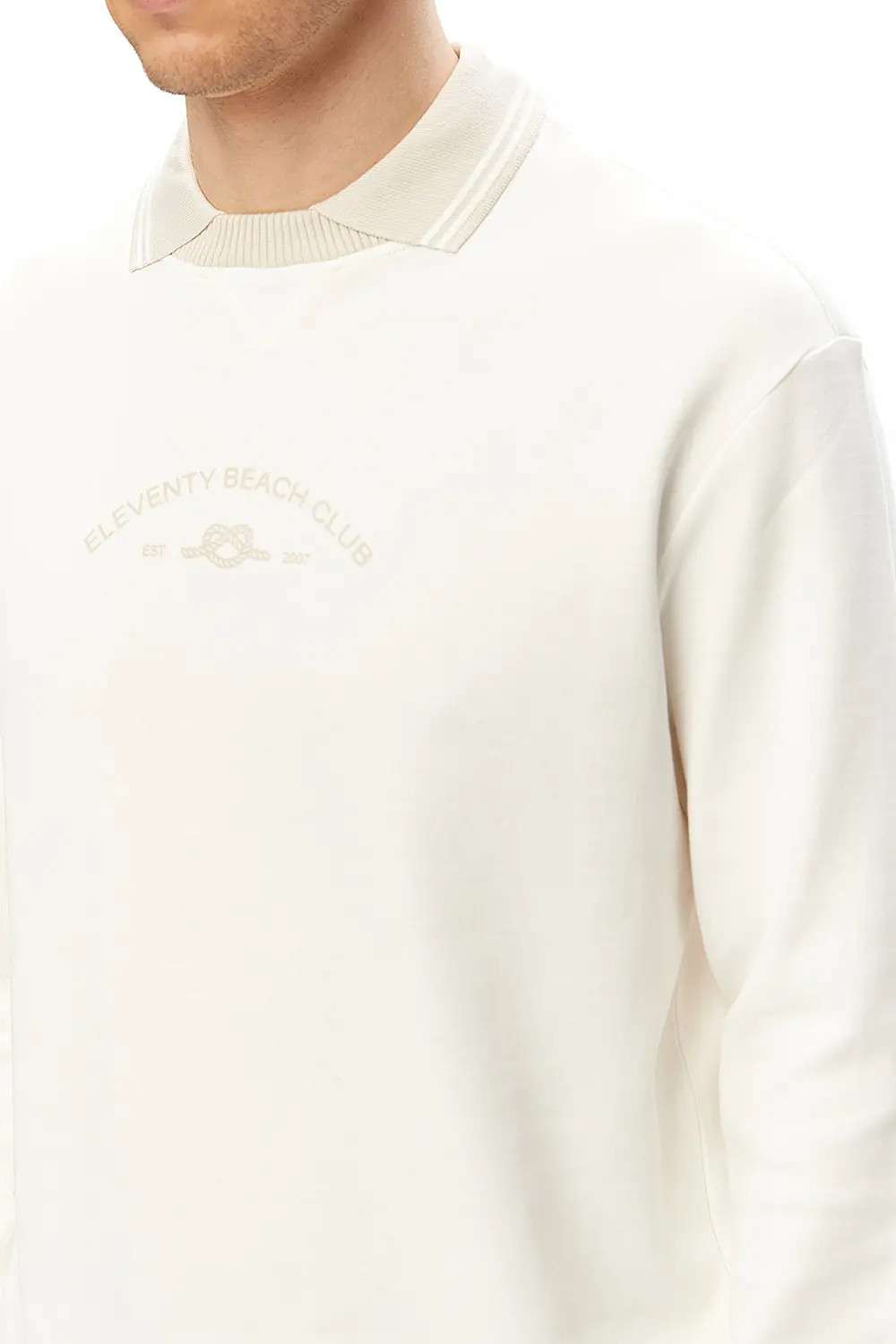 Sweatshirt 4